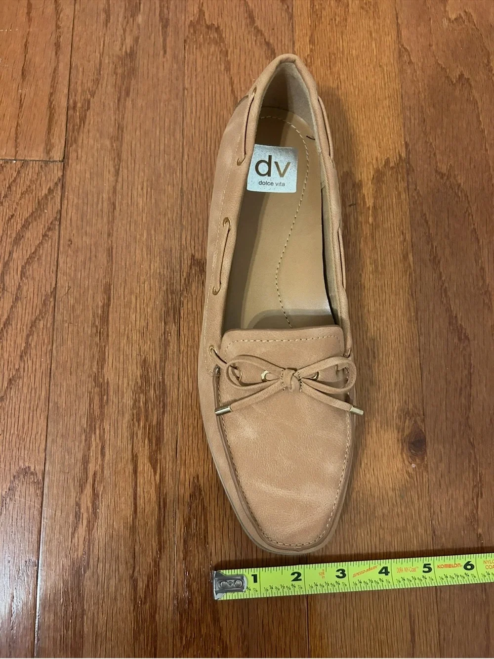 Dolce Vita Modern Tan Driving Loafers Women's Size 9 Bow Slip-On Minimalist